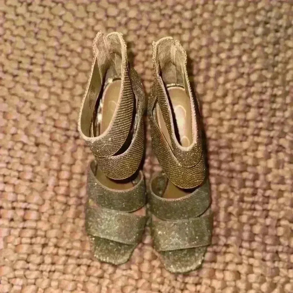 Jessica Simpson women’s gold sparkly heels‎ size 7.5 - Picture 3 of 5